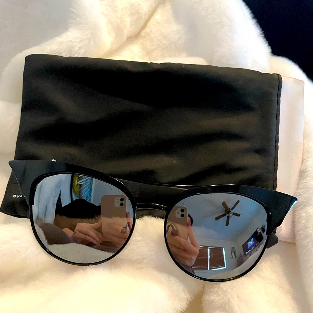 QUAY CAT EYE SUNGLASSES